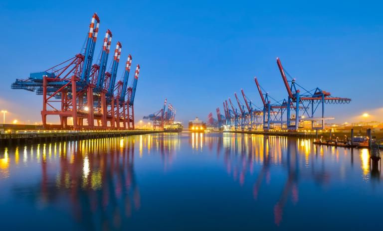 The Transatlantic Business Barometer brings together the results of a survey on business conditions and location factors among German and US companies operating in the respective country.