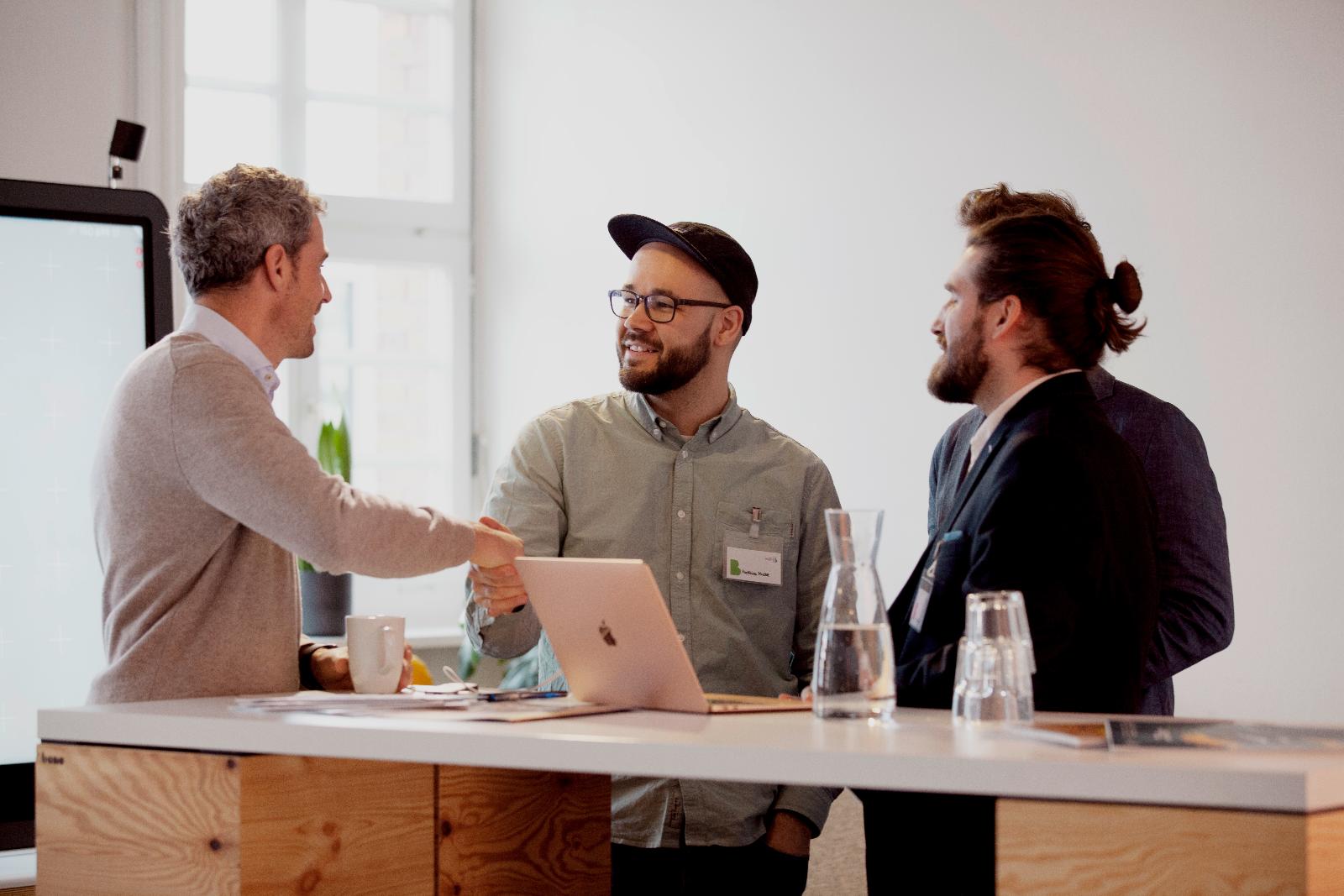 The roundtable discussions focused on iterative working sessions instead of "lecturing" – The topics: What needs to change in R&D and how can the ideal R&D target picture be achieved?