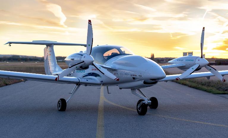 Rollout for electric aircraft will occur by at least the mid-2020s, says Founder and Former Head of Siemens E-Aircraft Frank Anton.