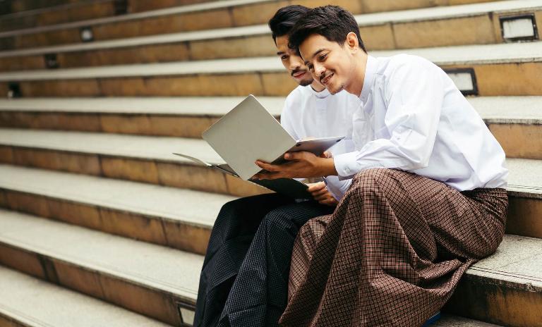 Employers and employees need to transparently share what both parties expect from each other in order to increase retention.