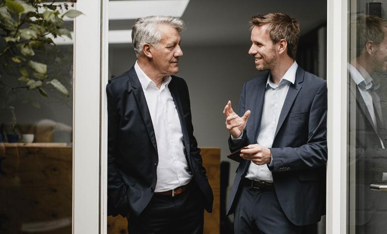 Globale Unsicherheiten erhöhen die Menge an Herausforderungen erheblich und Familieninvestoren stehen vor völlig neue wirtschaftlichen Entwicklungen. Vor allem Single Family Offices (SFOs) geraten zunehmend unter Druck und müssen deshalb handeln, um auch zukünftig erfolgreich zu bleiben.