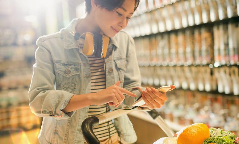 Millennials sind treue Kunden, wenn Einkaufskomfort und Online-Angebot stimmen.