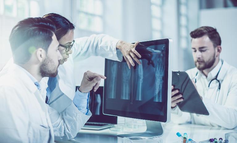 Digitalisierung in der Medizintechnik ermöglicht bessere Patientenversorgung.