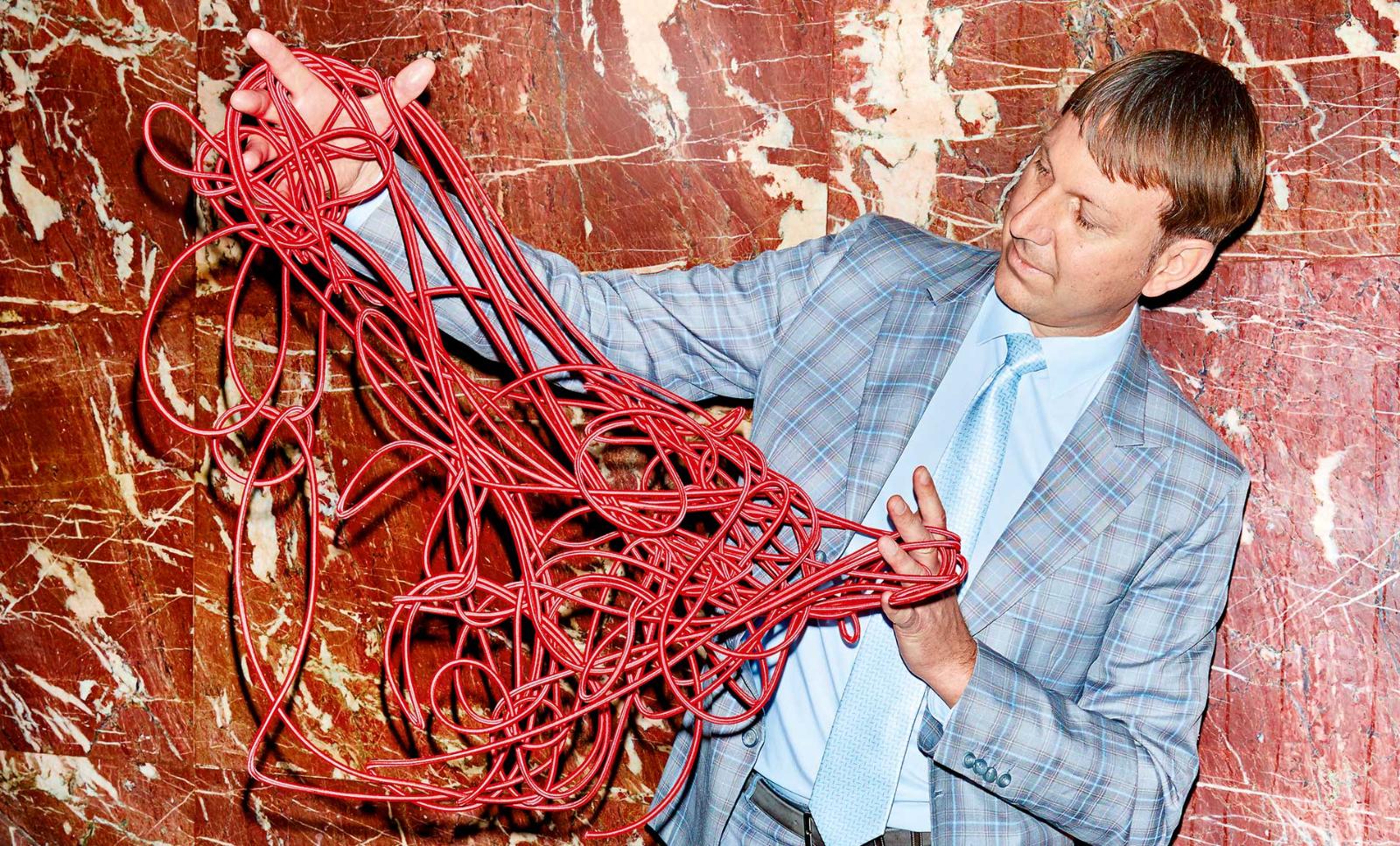 Dirk Helbig is an expert in dealing with complexities.