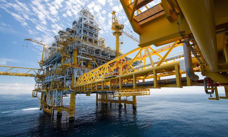 Only in 3 of the top 10 largest oil-consuming countries, demand is still growing.