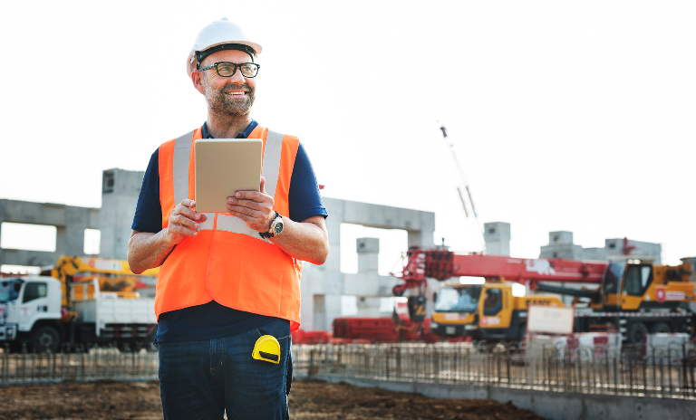 Corrux allows users to extract, inventory and analyze data on-site, regardless of the type of machine or OEM.