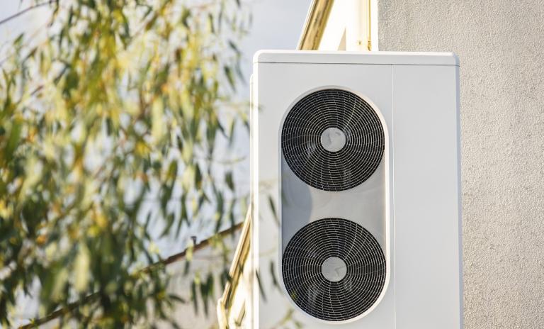 China's rapid rise to market dominance in several clean-energy sectors in recent years is a clear warning to European heat pump manufacturers.