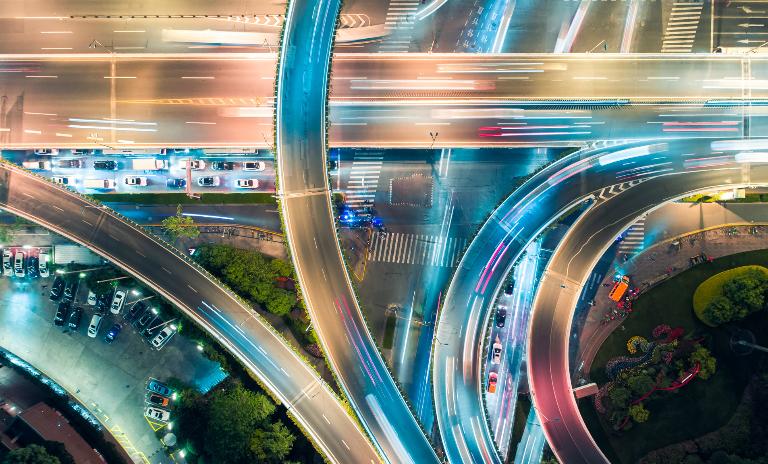 Der weltweite Nachfrageeinbruch in der Automobilbranche trifft insbesondere die Zulieferindustrie. Verschärft wird die Situation durch den Handelskonflikt zwischen den USA und China.