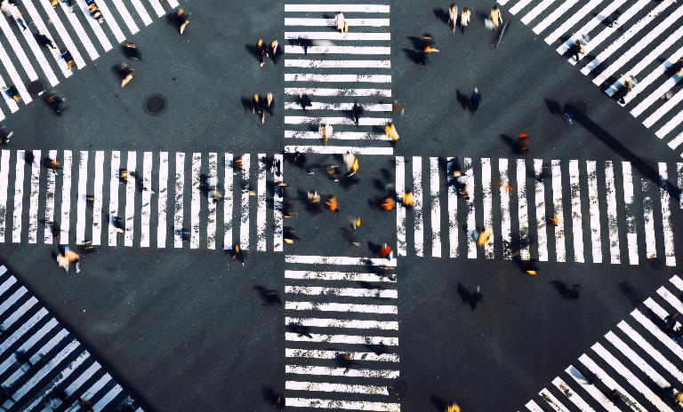 Companies need to overcome the central challenges of implementing customer centricity concepts.