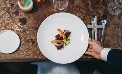 Define the approach to succeed in the Spanish foodservice market