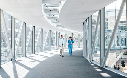 地域医療構想で顧客構造が変わる ── ヘルスケア事業者に迫られる営業モデルの再設計