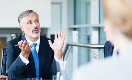 Corporate headquarters - between claim and reality