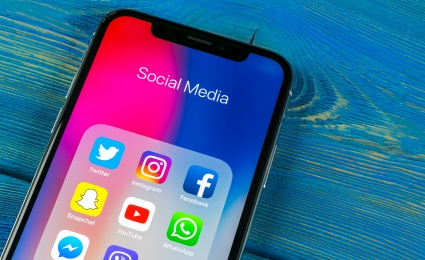 Wie stationärer Handel und E-Commerce von Social Commerce profitieren