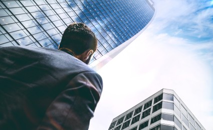 Savings account or crypto? What banks need to know about their customers' investment behavior