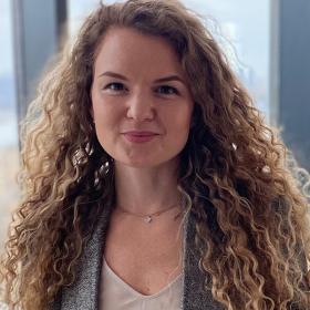 Daria, Partner