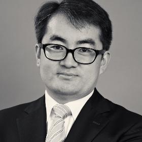 Portrait of 张 强